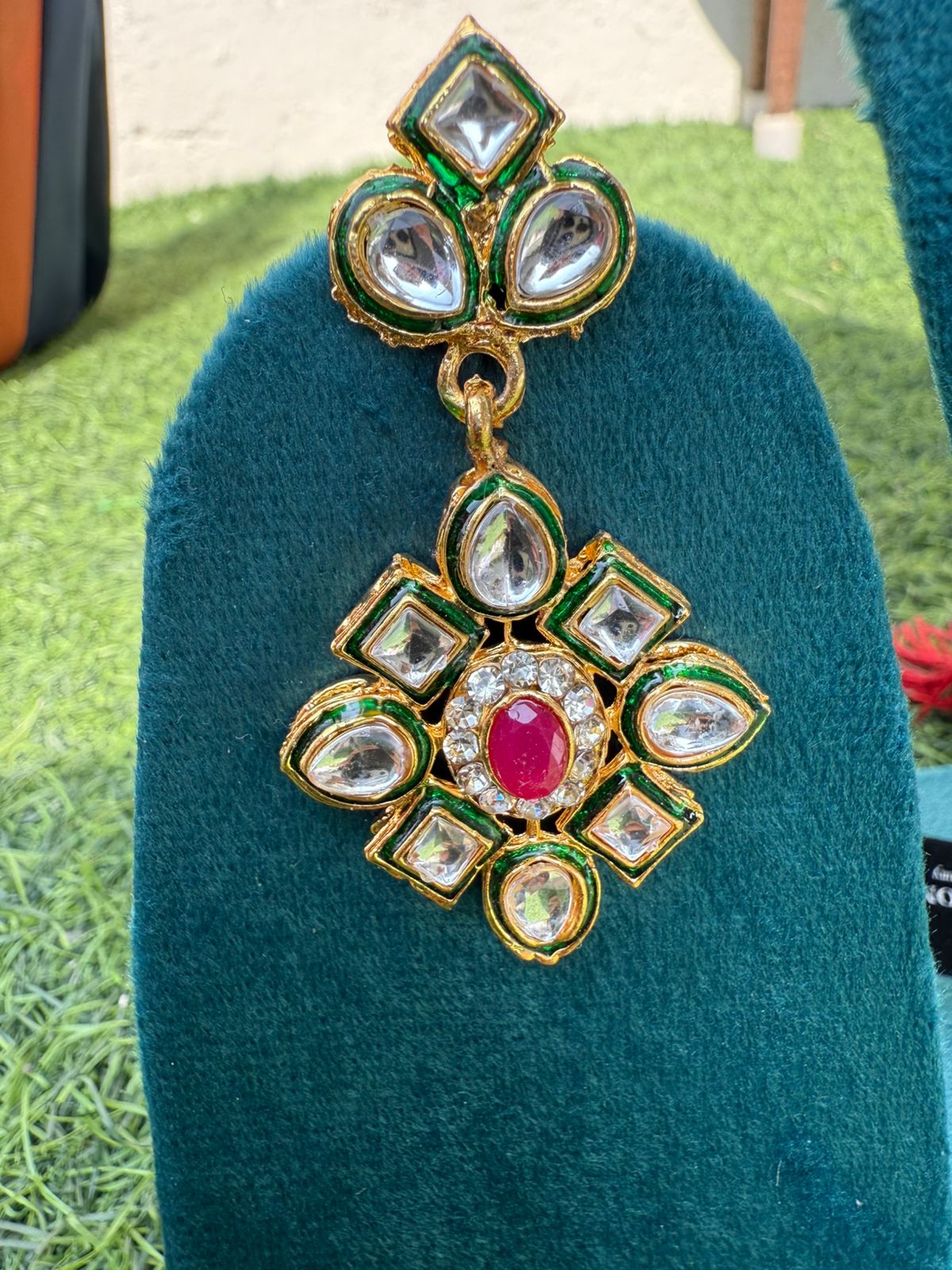 Ranihaaré Royal Necklace – A Classic Statement of Grace, Heritage, and Timeless Elegance