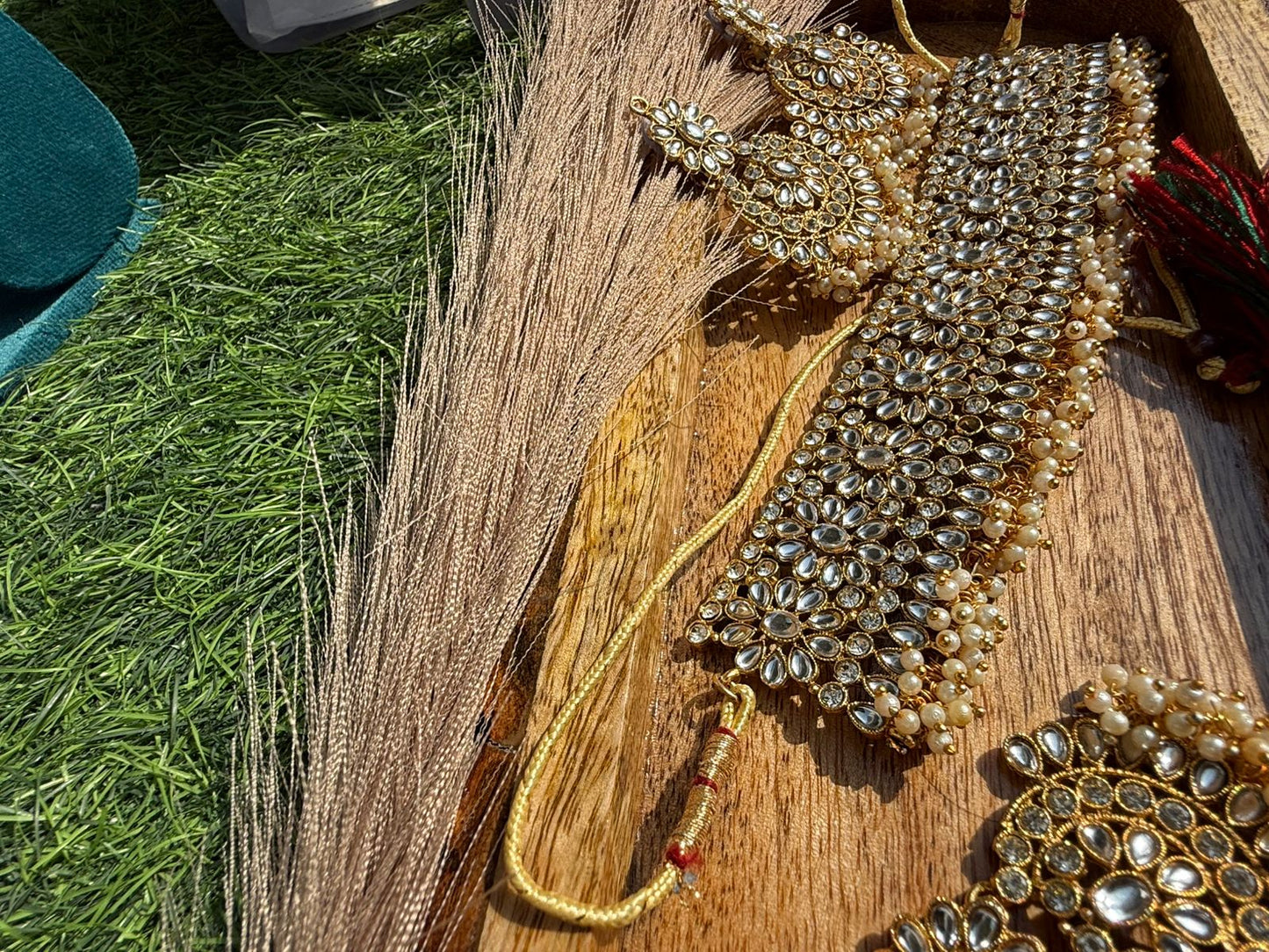 RangRiwaaz Necklace – A Celebration of Colors Inspired by India’s Rich Traditions