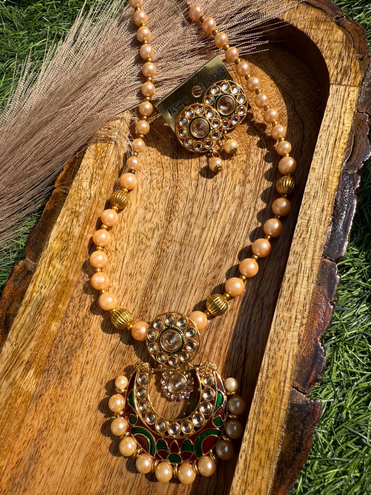 Nooré Moti Necklace – A Royal Pearl-Inspired Statement of Feminine Elegance