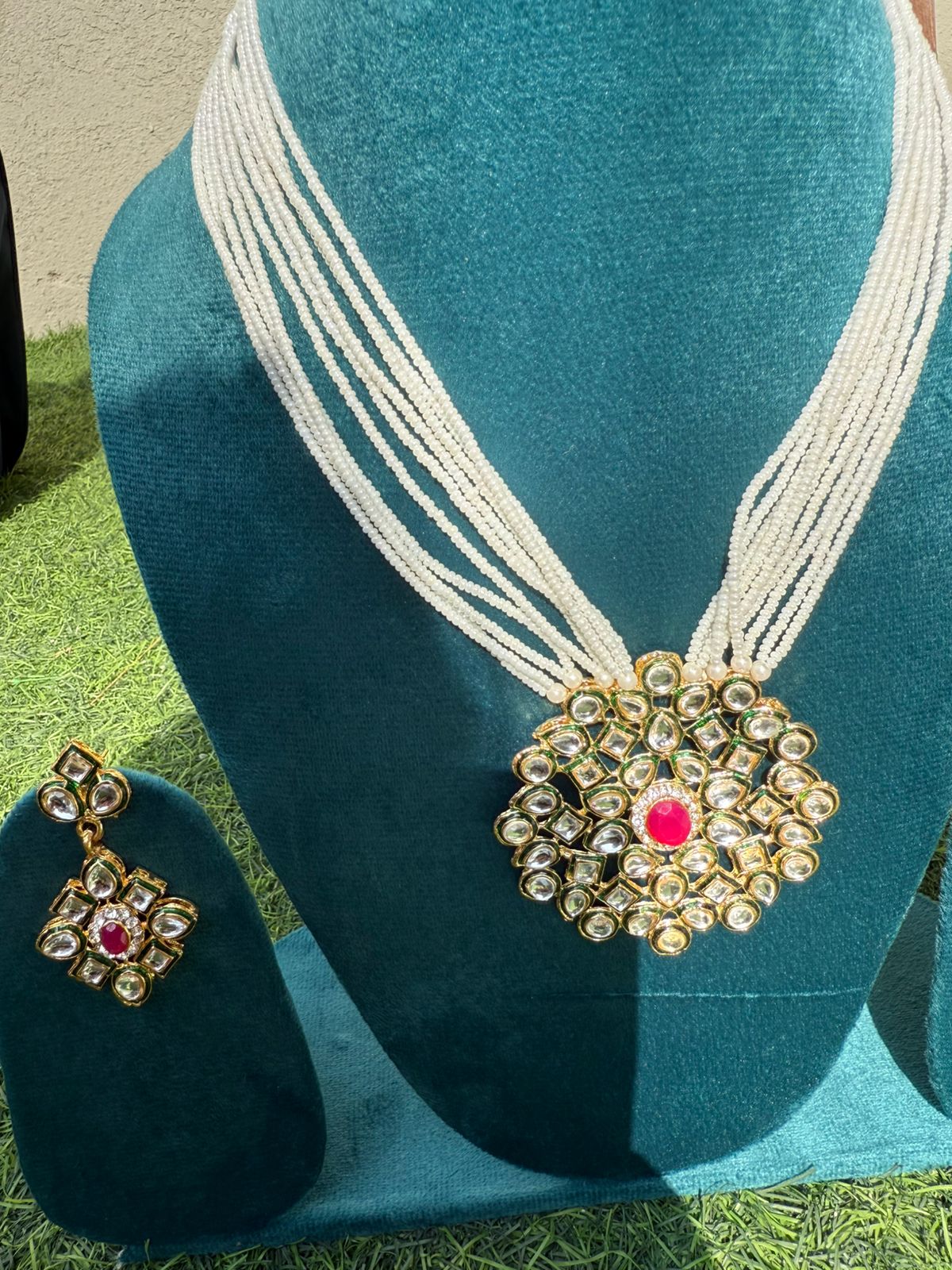 Ranihaaré Royal Necklace – A Classic Statement of Grace, Heritage, and Timeless Elegance