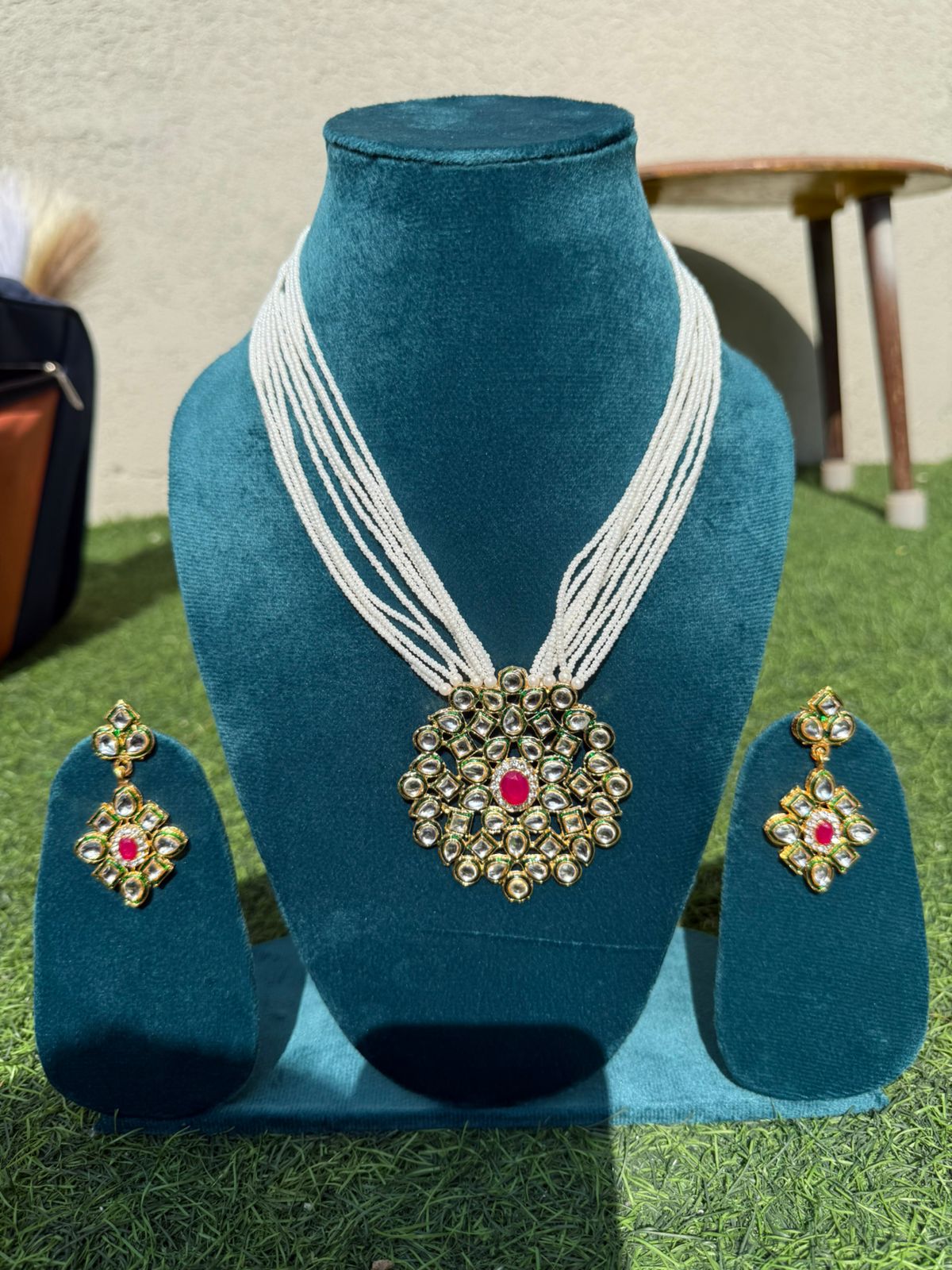 Ranihaaré Royal Necklace – A Classic Statement of Grace, Heritage, and Timeless Elegance