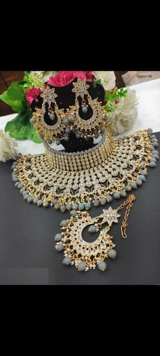 Rajnoor Meenakari Set – Classic Grey & Gold Grandeur