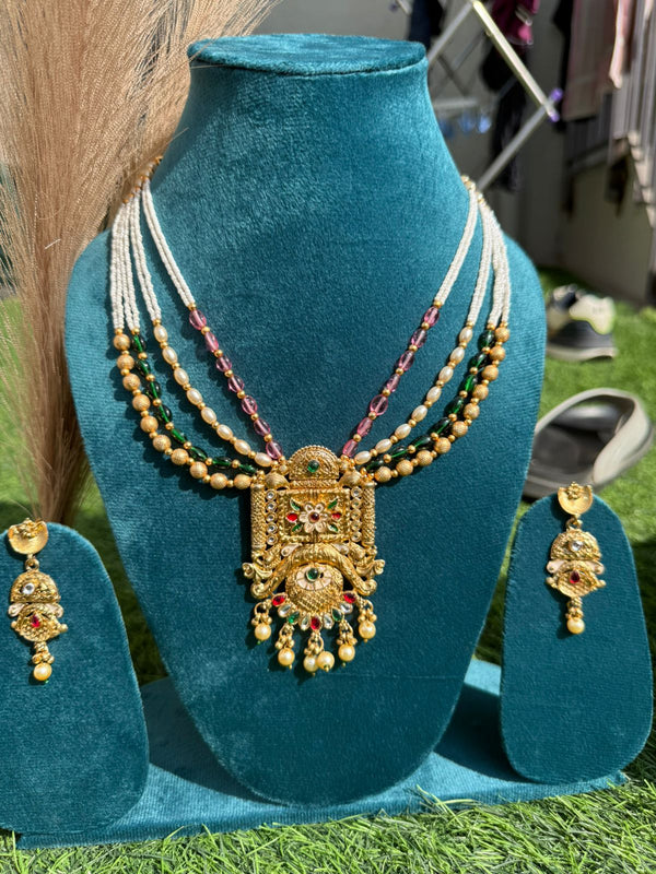 Meher Gul Necklace – Floral Inspired Royal Jewelry Symbolizing Grace and Charm
