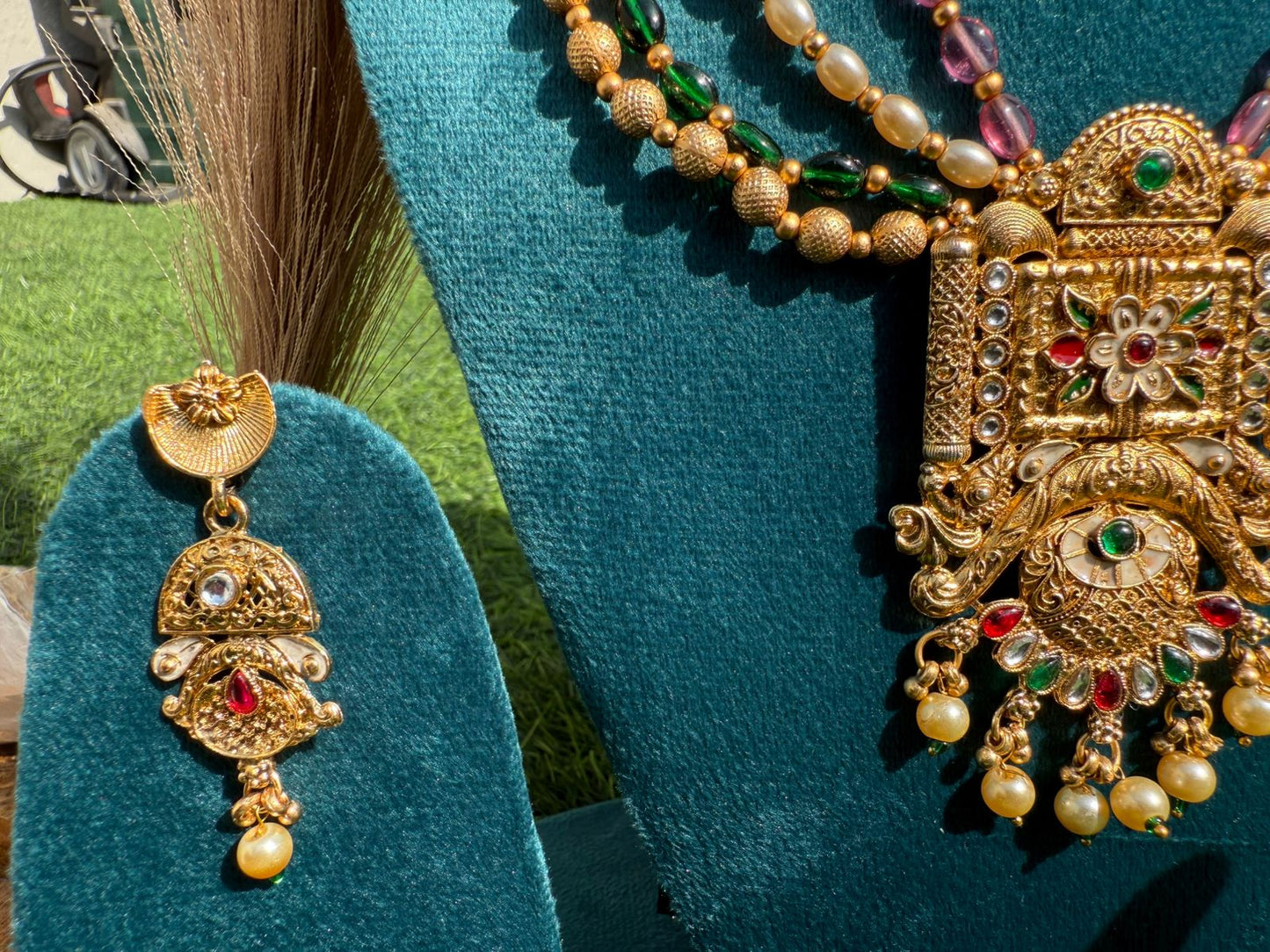 Meher Gul Necklace – Floral Inspired Royal Jewelry Symbolizing Grace and Charm