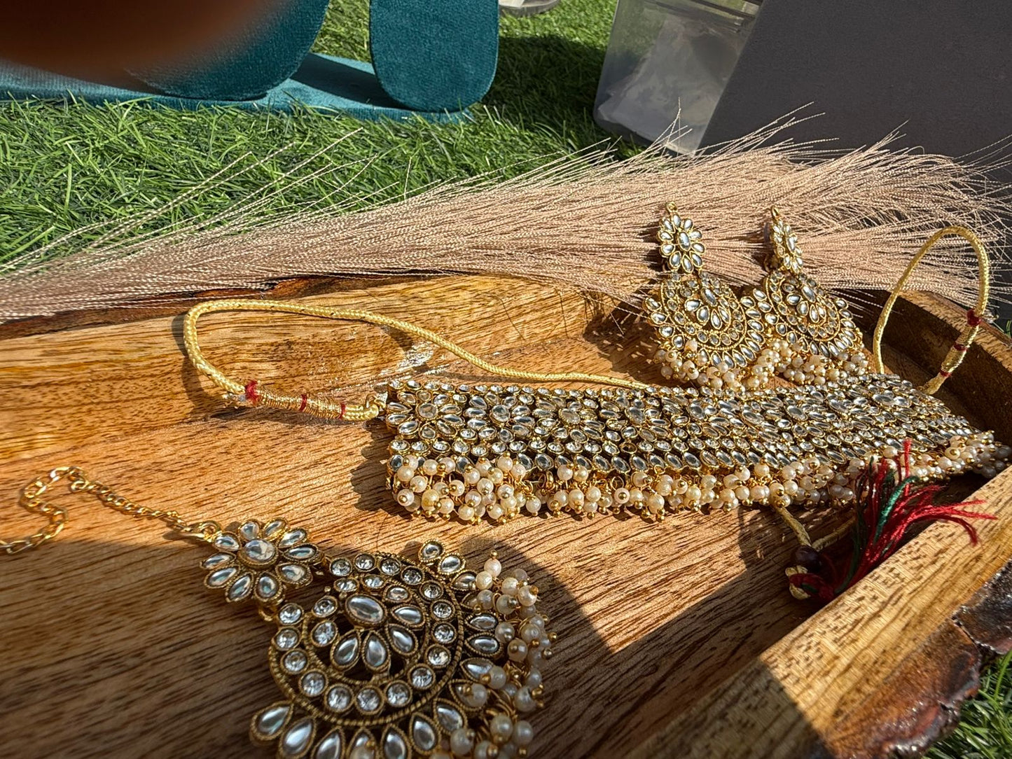 RangRiwaaz Necklace – A Celebration of Colors Inspired by India’s Rich Traditions