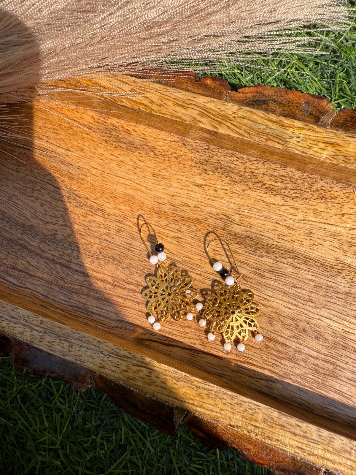 Earing Viral – Bold and Beautiful Earrings Designed to Make You Shine