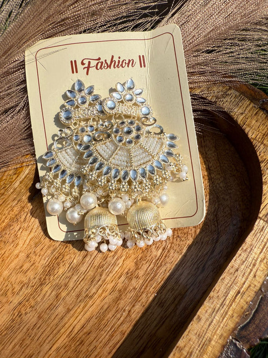 Meher Jhumka Earrings – Timeless Beauty with Traditional Detailing