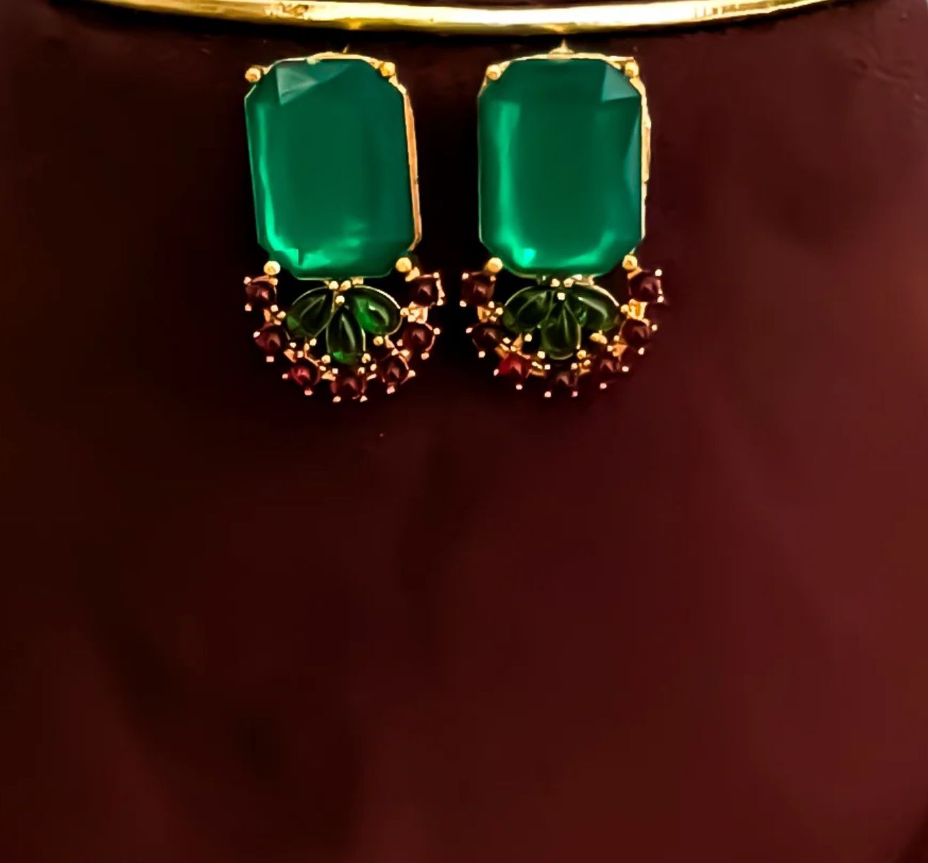 Emeralda Royale Necklace – The Queen’s Green Grace