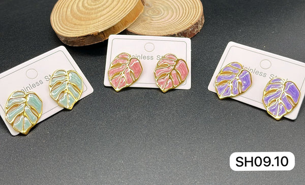 Enamel Monstera Leaf Stud Earrings by Suntech Jewels