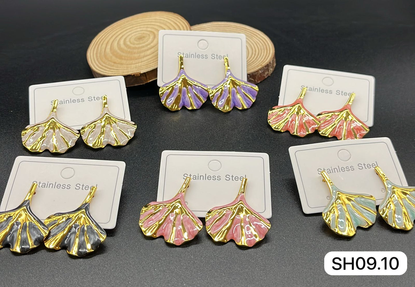 Suntech Jewels Stainless Steel Leaf Pattern Studs